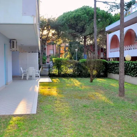 Three-room Flat With Private Garden - By Beahost *